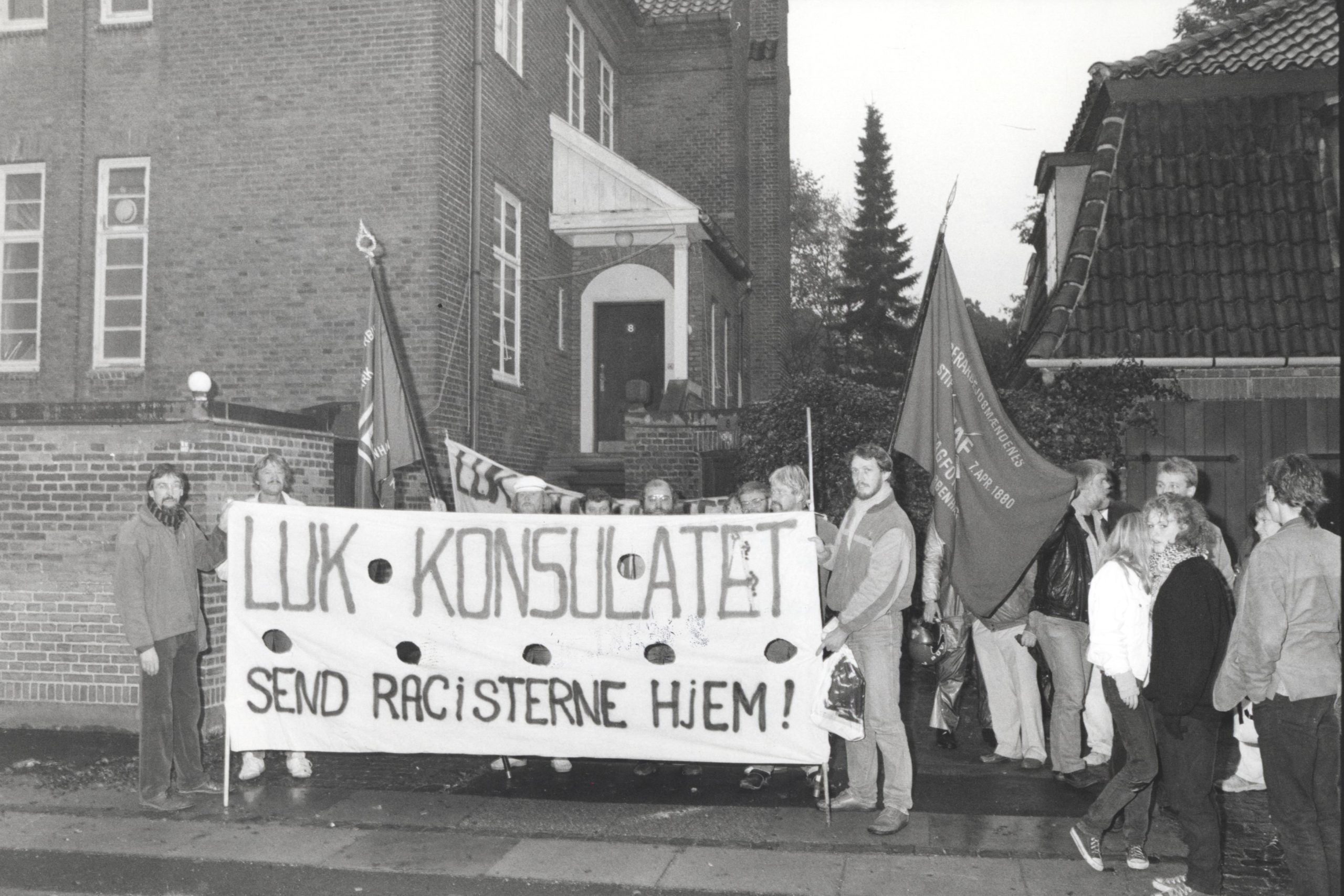 F20180728040 - Her vil det sydafrikanske generalkonsulat flytte ind og forskanse sig, anti-apartheid aktivister er ikke enige i den disposition