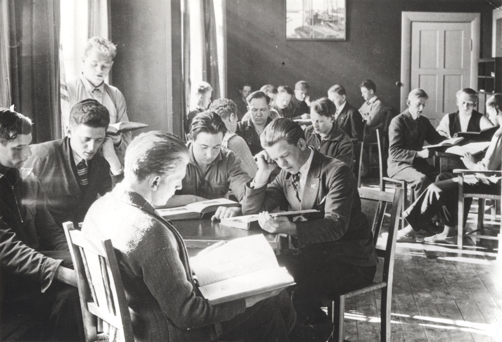 Dagligstuen på Esbjerg Højskole, 1930'erne